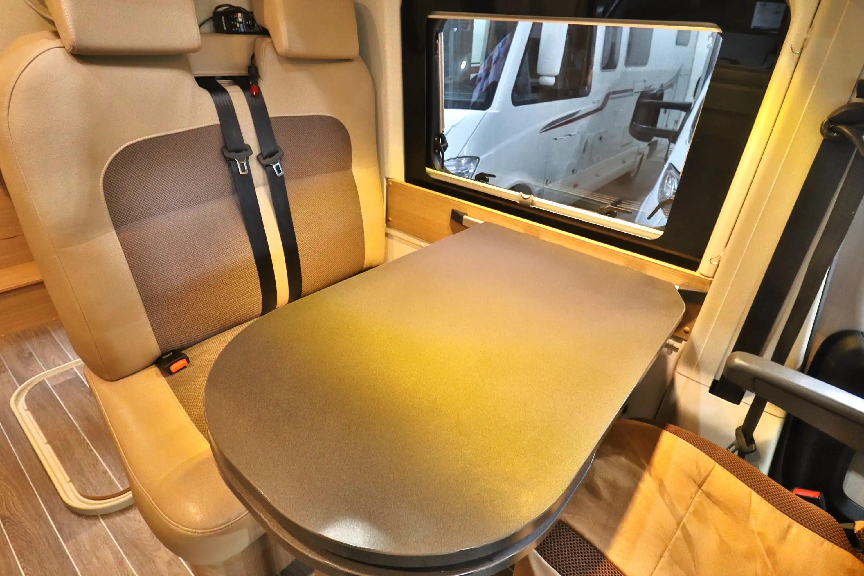 ADRIA Twin 640 SLX Platinum